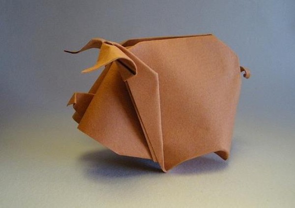 Origami animal hand-making tutorial of three-dimensional origami pig