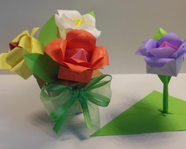 How to fold origami roses and how to make origami roses