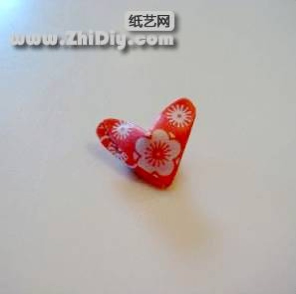 A simple origami heart