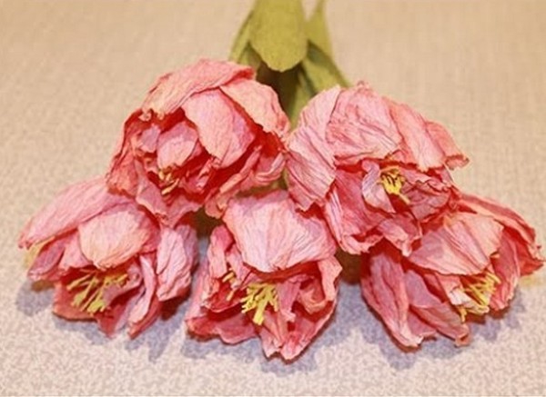 Womens Day Paper Flowers Handmade: How to Make Tulips from Crepe Paper