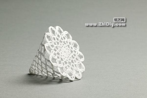 Quiet Paper Loop Sculpture