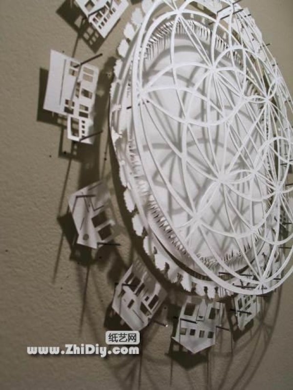 Unparalleled paper sculptures