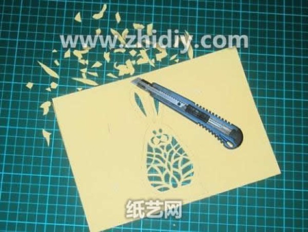 Three-dimensional paper carving hand-making tutorial