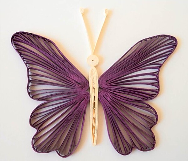 Video tutorial on making paper quilled butterflies