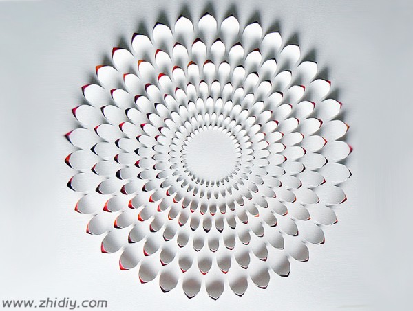 Lisa Roddens stunning simple and elegant 3D paper sculptures