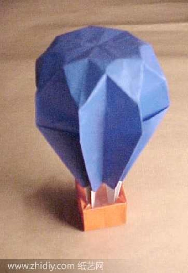 Origami hot air balloon illustration