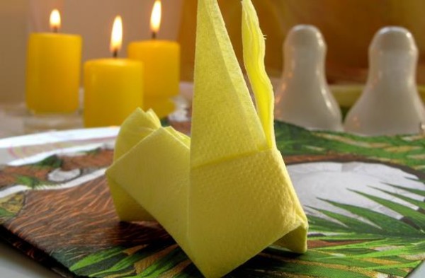 Mid-Autumn Festival table decoration: cute origami bunny handmade tutorial