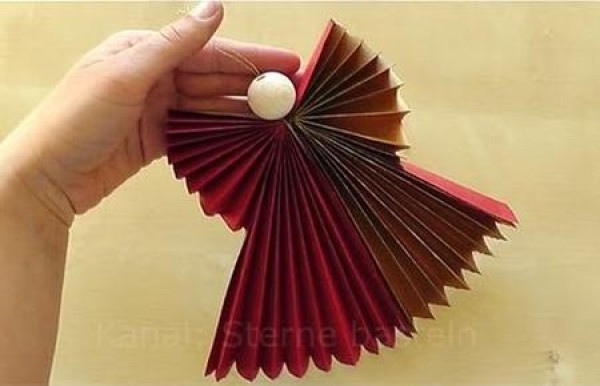 Simple Christmas angel origami tutorial teaches you how to make Christmas origami handmade angels