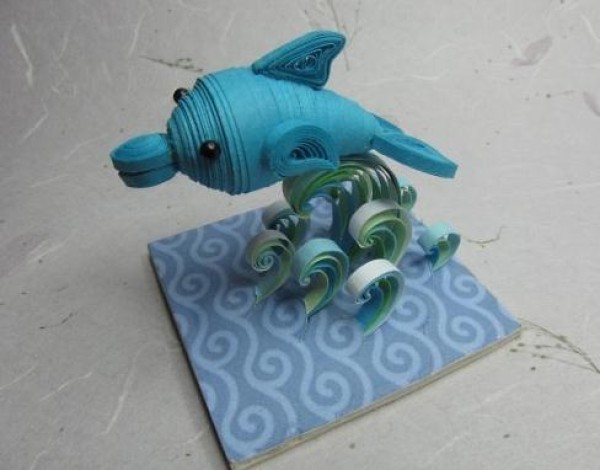 Paper-quilled dolphin handmade illustrated tutorial