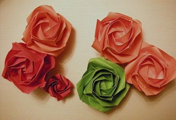 New Kawasaki Paper Rose Origami teaches you step-by-step how to fold paper roses