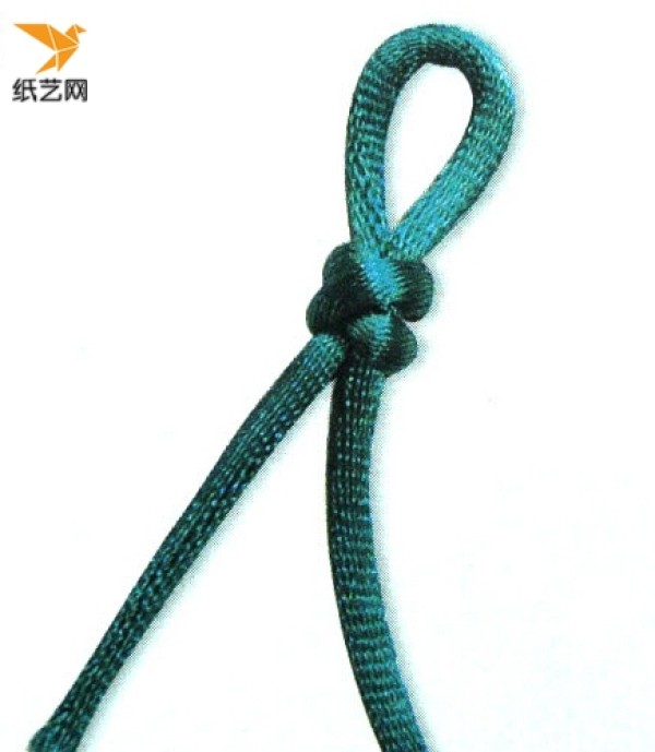 A complete introductory tutorial on Chinese knots: How to make a double knot