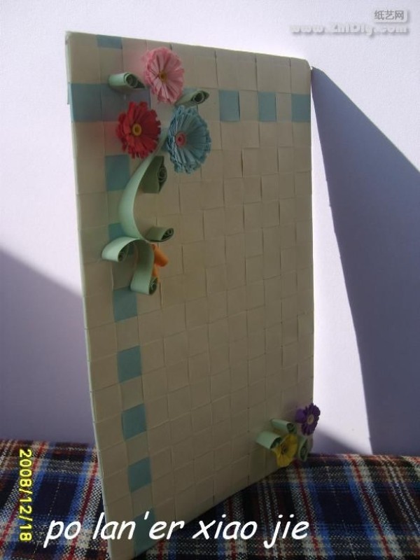 Appreciation of Ms. Tattered Paper’s quilled paper photo frame