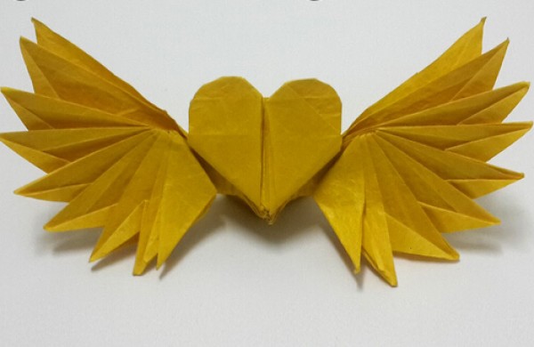 Valentines Day three-dimensional origami heart with wings handmade origami video tutorial