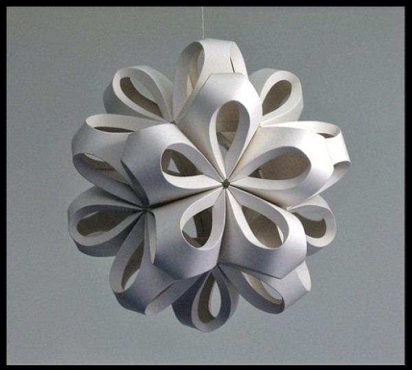 Paper art shows the beauty of geometry