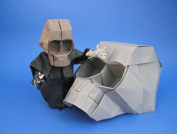 Video tutorial for making Halloween 3D origami skulls