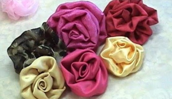 Video tutorial for hand-making fabric ribbon roses