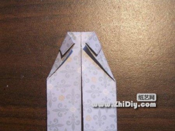 Origami shirt and tie (card charm)