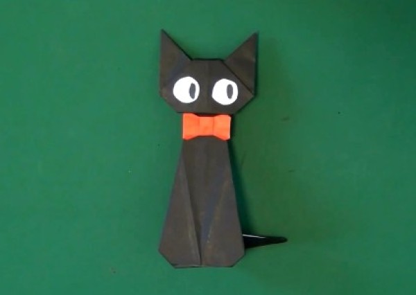 Halloween Origami Encyclopedia: Kikis Delivery Service Kitten Jijis Origami Video Tutorial