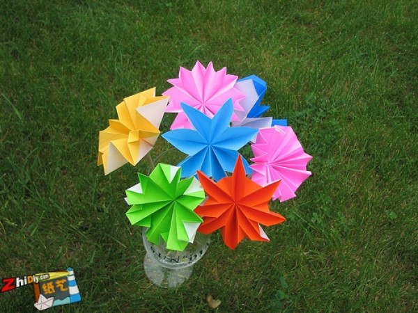 Appreciation of exquisite origami bouquets