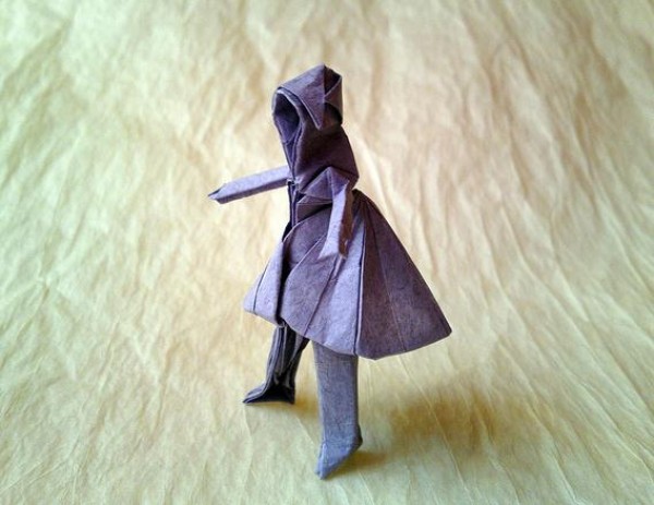 Girl in a skirt origami tutorial - Stephen Weiss