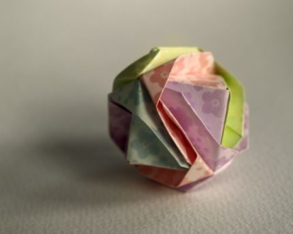 Decorative origami ball making tutorial