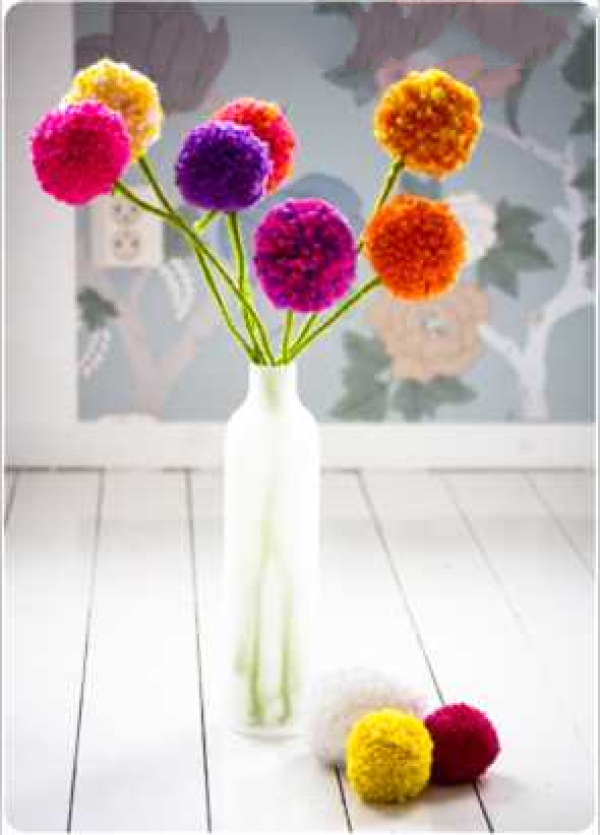 Crochet-detailed tutorial on making yarn ball bouquet