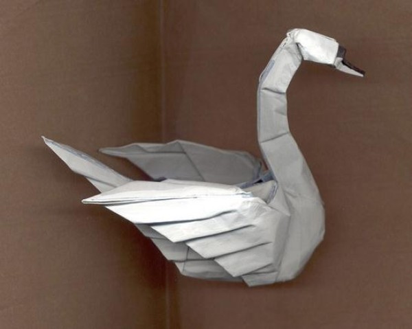 Realistic origami swan origami tutorial - Manuel Sirgo Alvarez