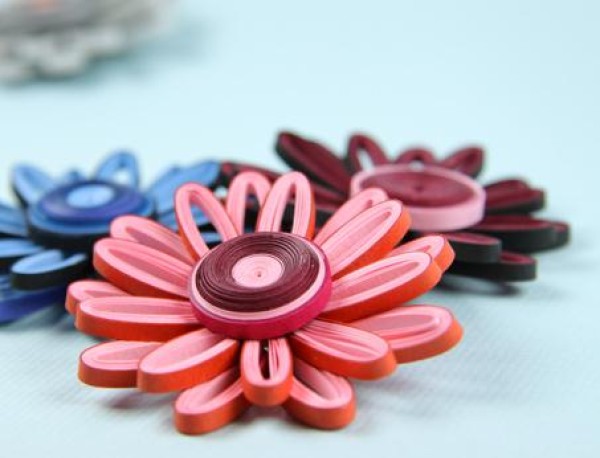 Three-dimensional Paper Flower Manual Illustration Tutorial