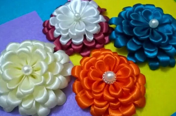 Womens Day handmade fabric fishtail chrysanthemum handmade ribbon flower making tutorial