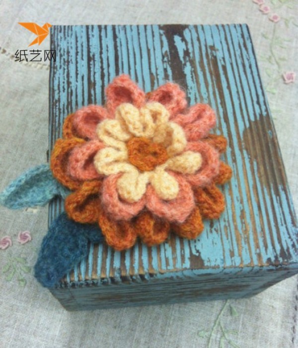 How to crochet beautiful three-dimensional flowers to create a detailed pattern tutorial