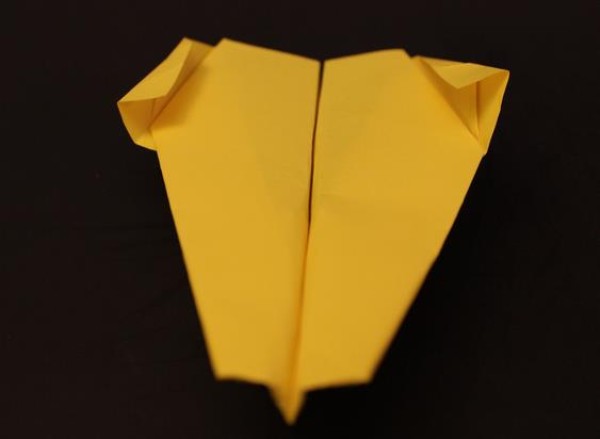 Origami airplane: Spongebob handmade origami glider origami video tutorial