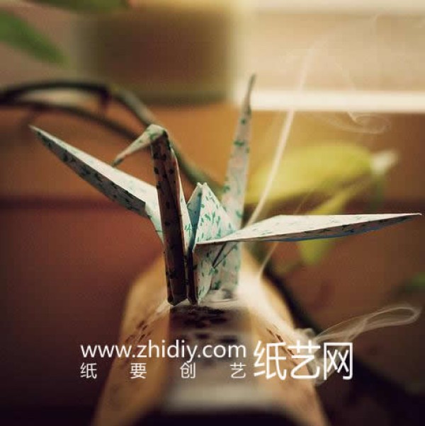 The legend and meaning of paper cranes