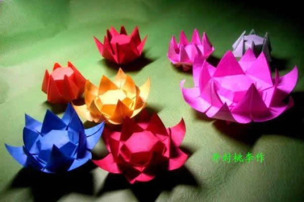 Kaifeng Peach Plum Lotus Origami Tutorial