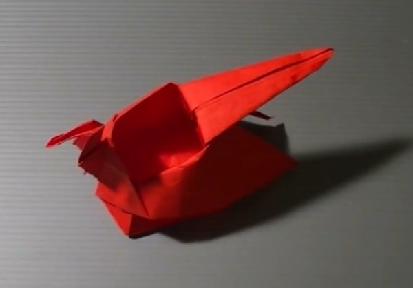 How to fold paper cranes—video tutorial on how to fold a beautiful three-dimensional origami paper crane box