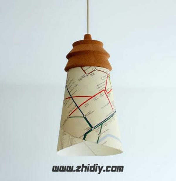 The naturalness and randomness of paper lampshades