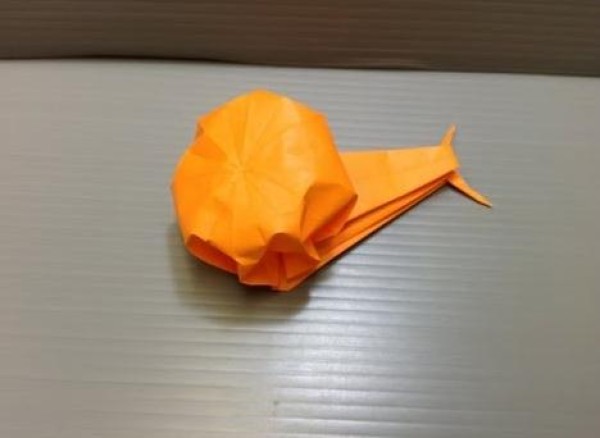 Childrens Origami Encyclopedia - Origami Snail Video Tutorial