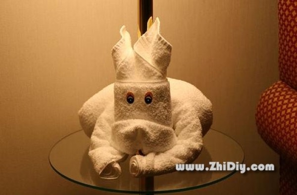 Fun origami towel