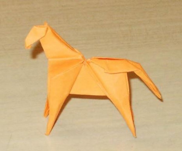 Simple handmade origami horse origami tutorial—Ching-Yu Hung