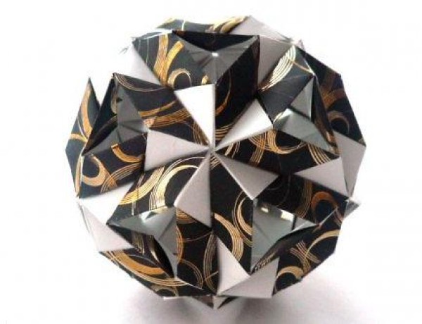 Black triangle paper ball flower combination origami flower lantern illustration handmade tutorial