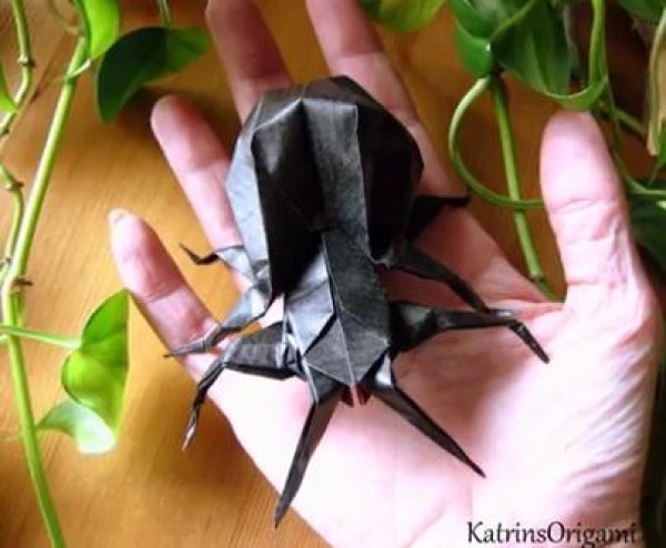 Halloween Origami Encyclopedia - Origami Spider Video Tutorial