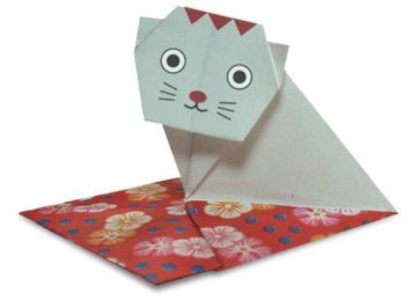 Simple Origami Kitten on the Carpet Tutorial for Children