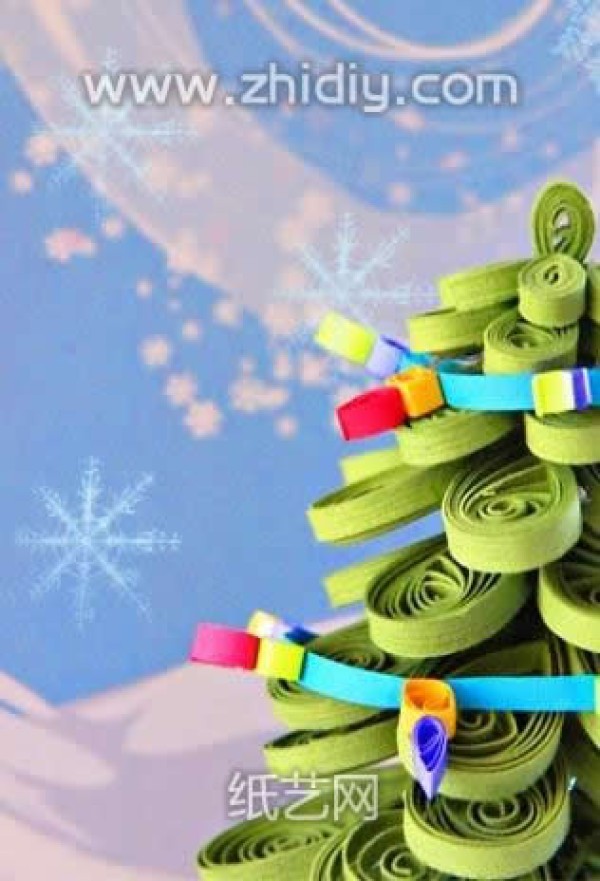 Tutorial on making paper quilled Christmas trees