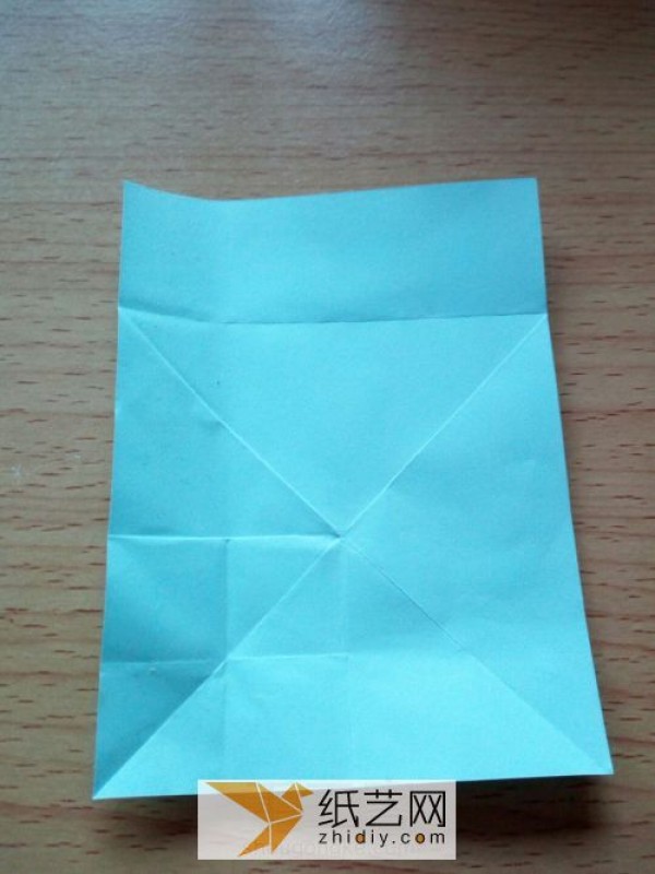 Creative handmade tutorial teaches you how to fold a beautiful origami feather envelope