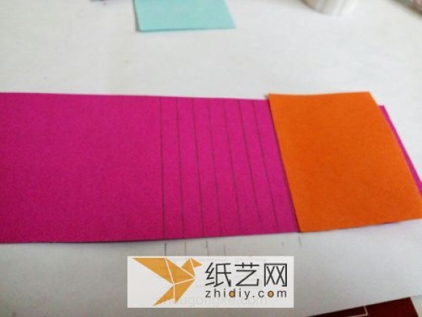 Handmade origami three-dimensional explosion box photo book. This is a super romantic gift for Chinese Valentines Day.