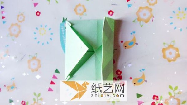 Illustrated tutorial on origami butterfly box How to make a creative storage box