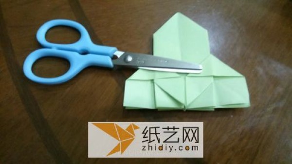 Origami small house tutorial for children How to make a simple origami small building