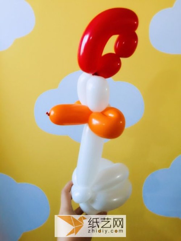 Steps to make a chicken from a magic balloon, a lucky and lucky New Year gift