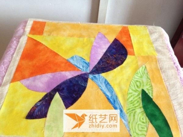 Tutorial on how to make chic parquet dragonfly pattern pillow and fabric New Year gift