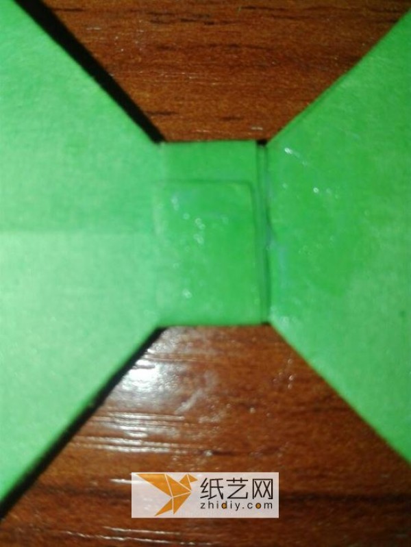 How to fold and make a simple handmade origami gift box. How to make an origami box with a bow.