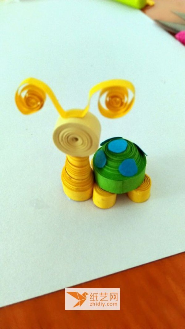 Illustrated tutorial for making paper-quilled turtles (simple)